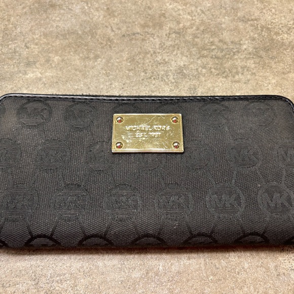 Wallet - Picture 3 of 6